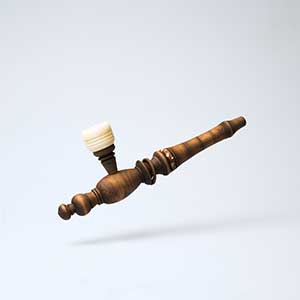 brown-wooden-smoking-pipe